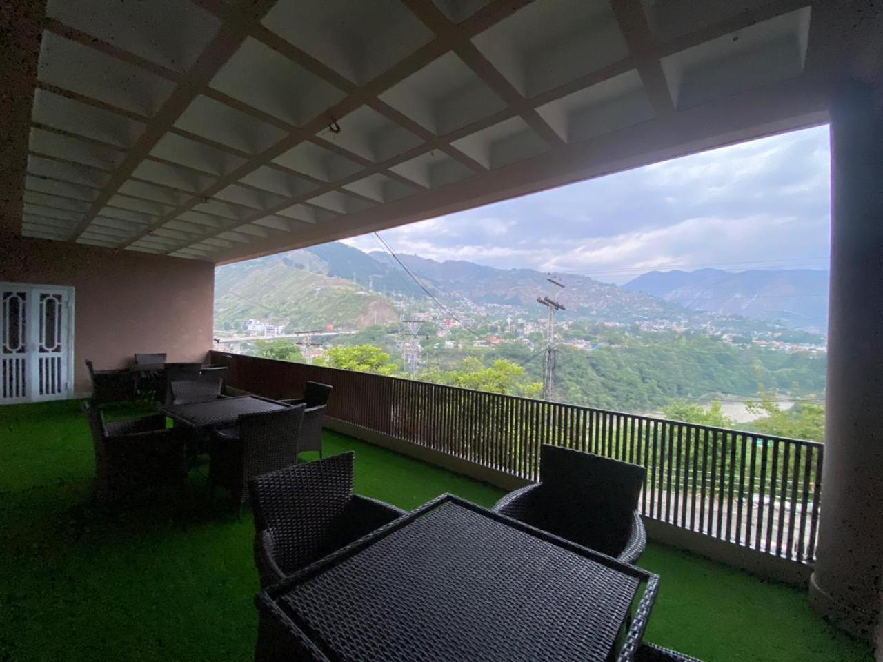 Hotel The Nook Muzaffarabad Exterior foto